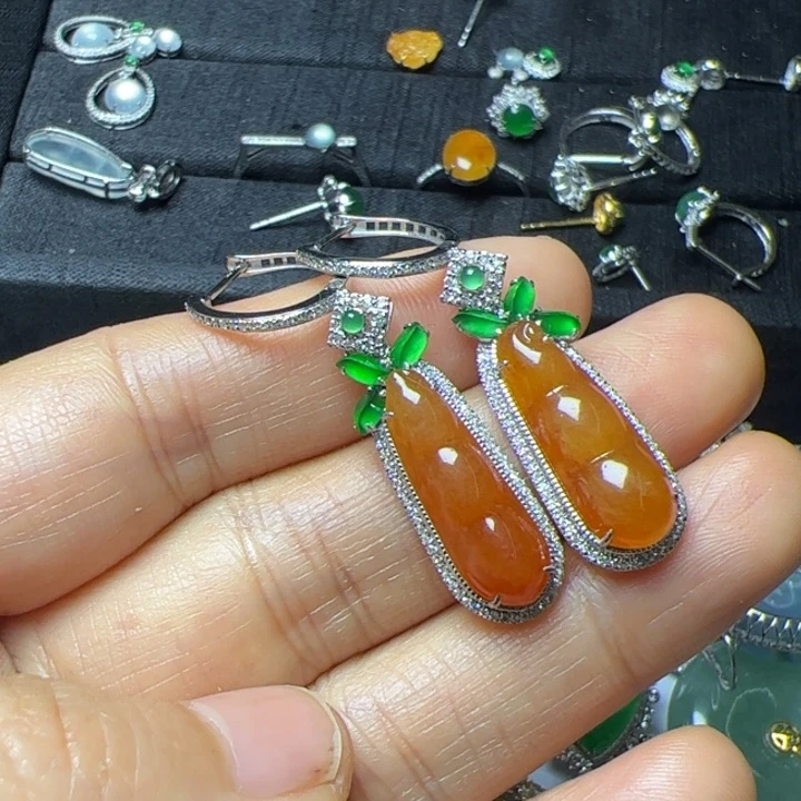 翡翠耳饰18K金镶嵌翡翠吊坠项链