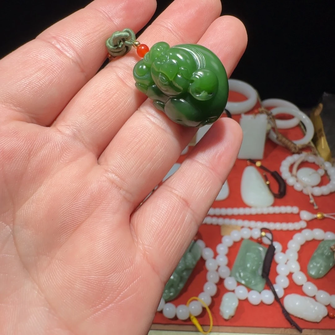 和田玉未镶嵌吊坠(不含链)