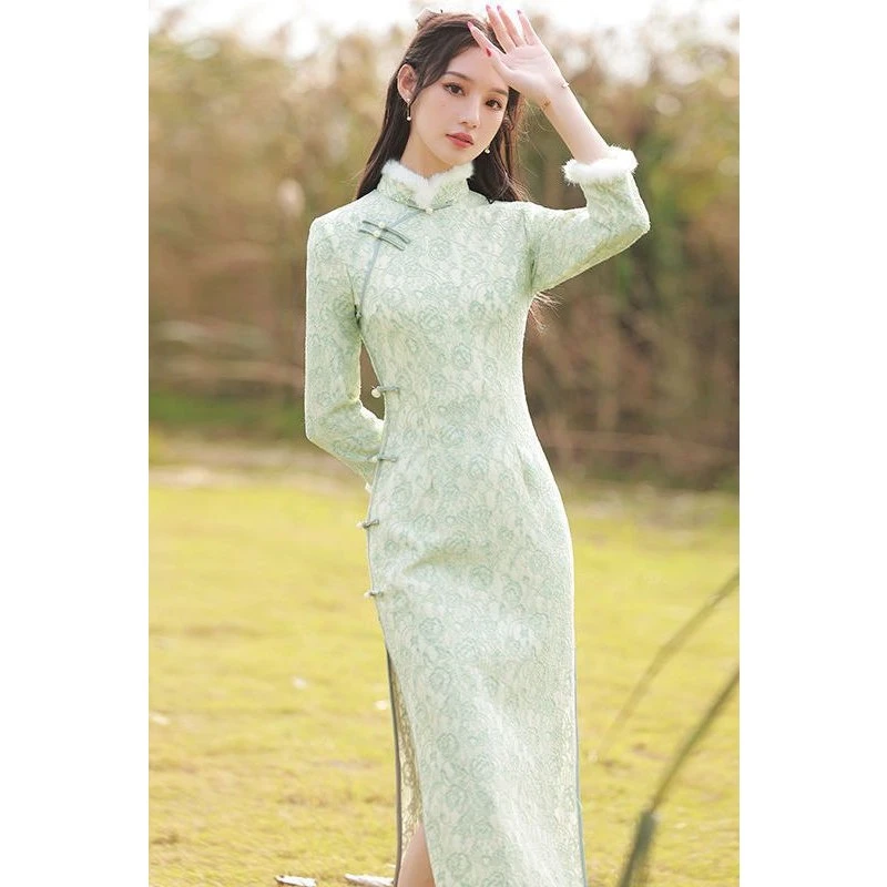 旗袍2022年新款冬季加绒加厚连衣裙年轻款女过年小袄秋冬唐装2025