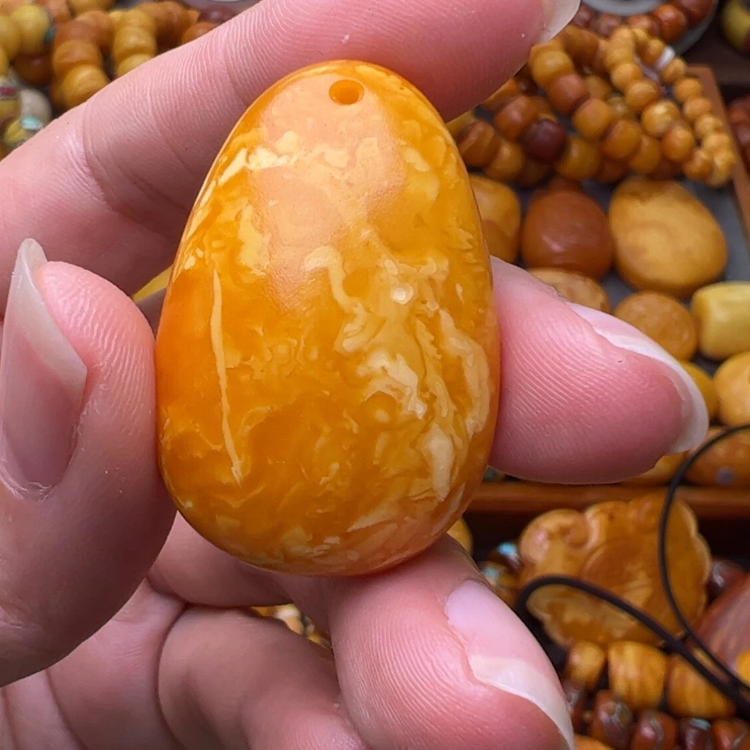 蜜蜡未镶嵌珠宝奇石吊坠