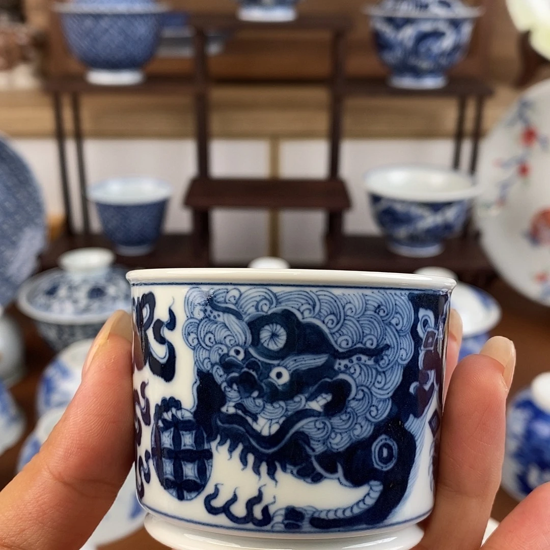 狮子滚绣球直口容天杯