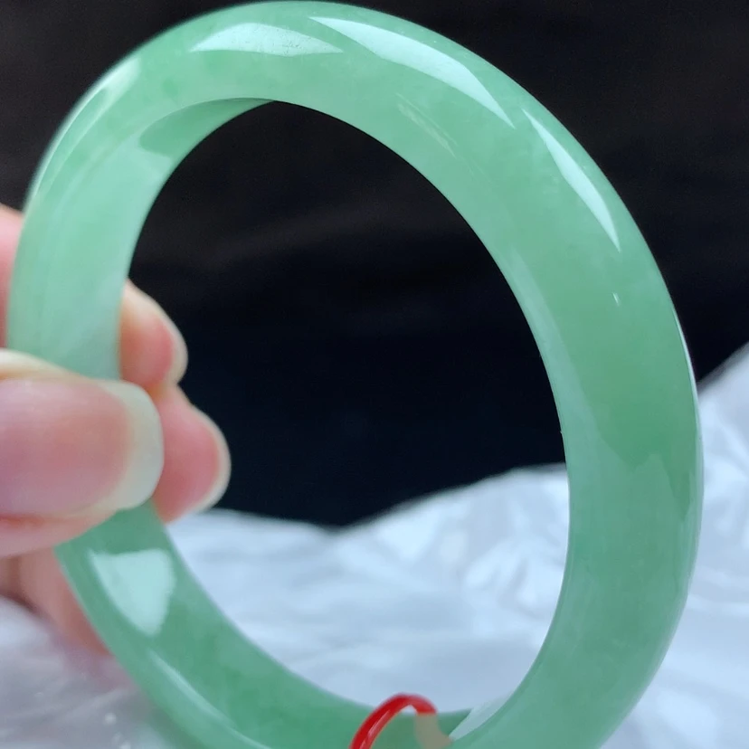 【闪购商品】翡翠手镯未镶嵌85064，