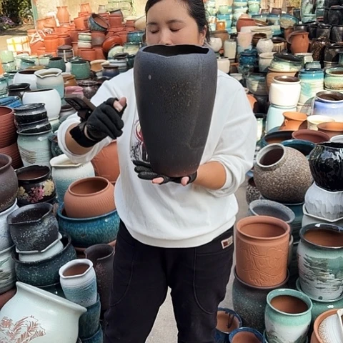 口18高32瑕疵一个盆子。