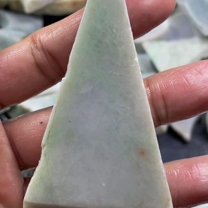 翡翠吊坠(不含链)未镶嵌天然翡翠边角料