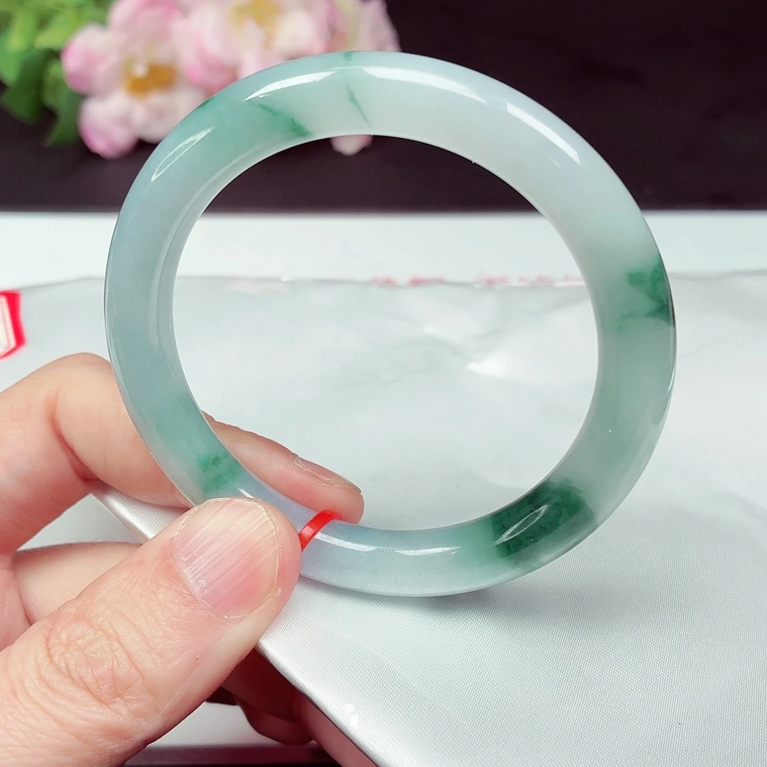 翡翠未镶嵌手镯56.8圈