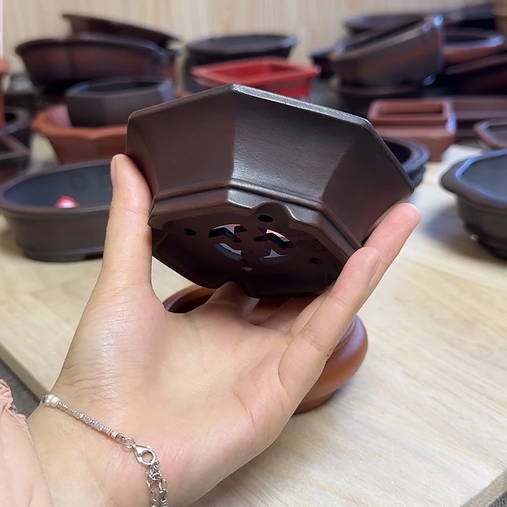 红陶鑫****饰紫砂花盆