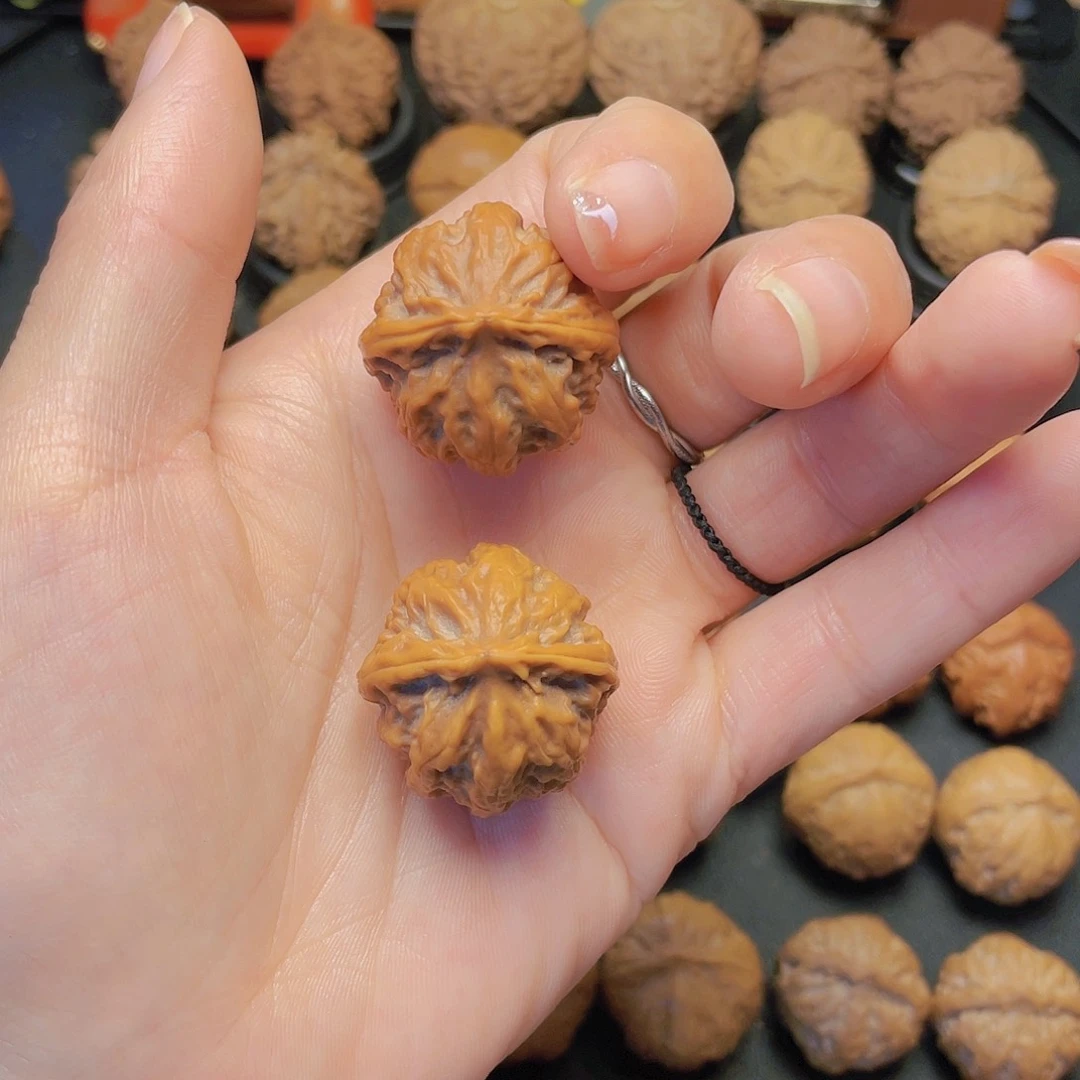 文玩核桃把件刘****喵文玩核桃