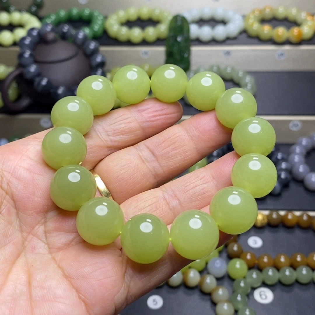 和田玉未镶嵌手串