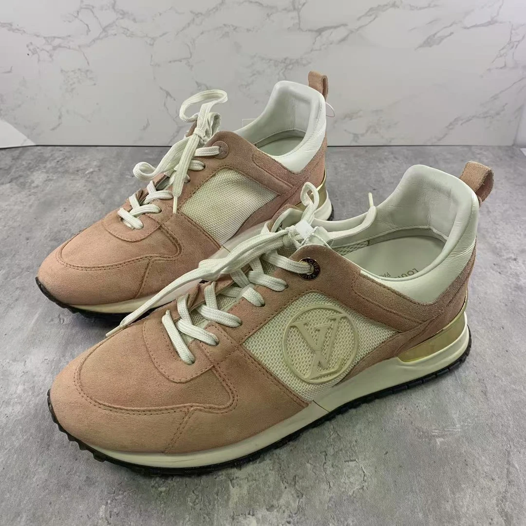 95新 LouisVuitton/路易威登 36码/仔仔女鞋/粉色大运动鞋xxs1048