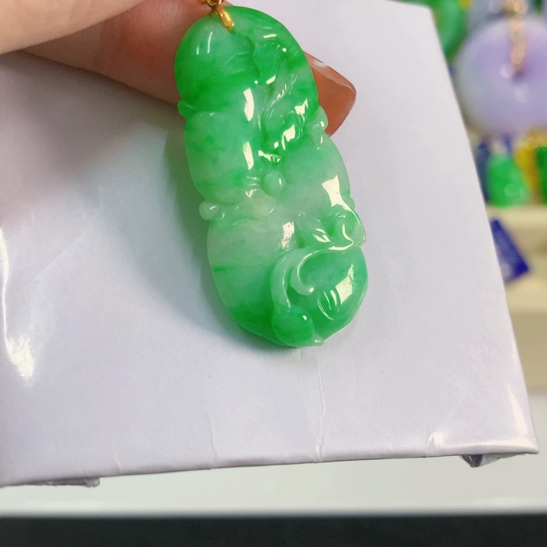 吊坠(不含链)18K金镶嵌翡翠