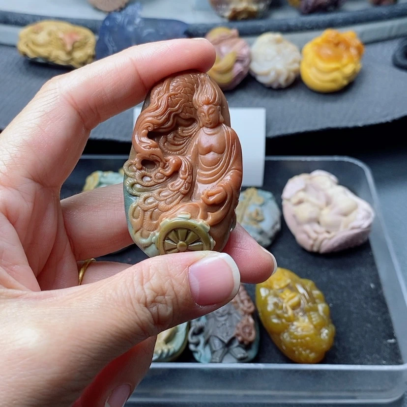 【闪购商品】定制石英质玉吊坠未镶嵌