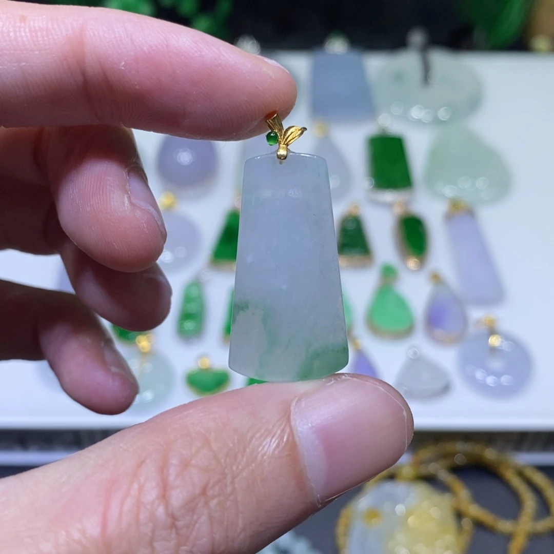 翡翠18K金镶嵌吊坠(不含链)