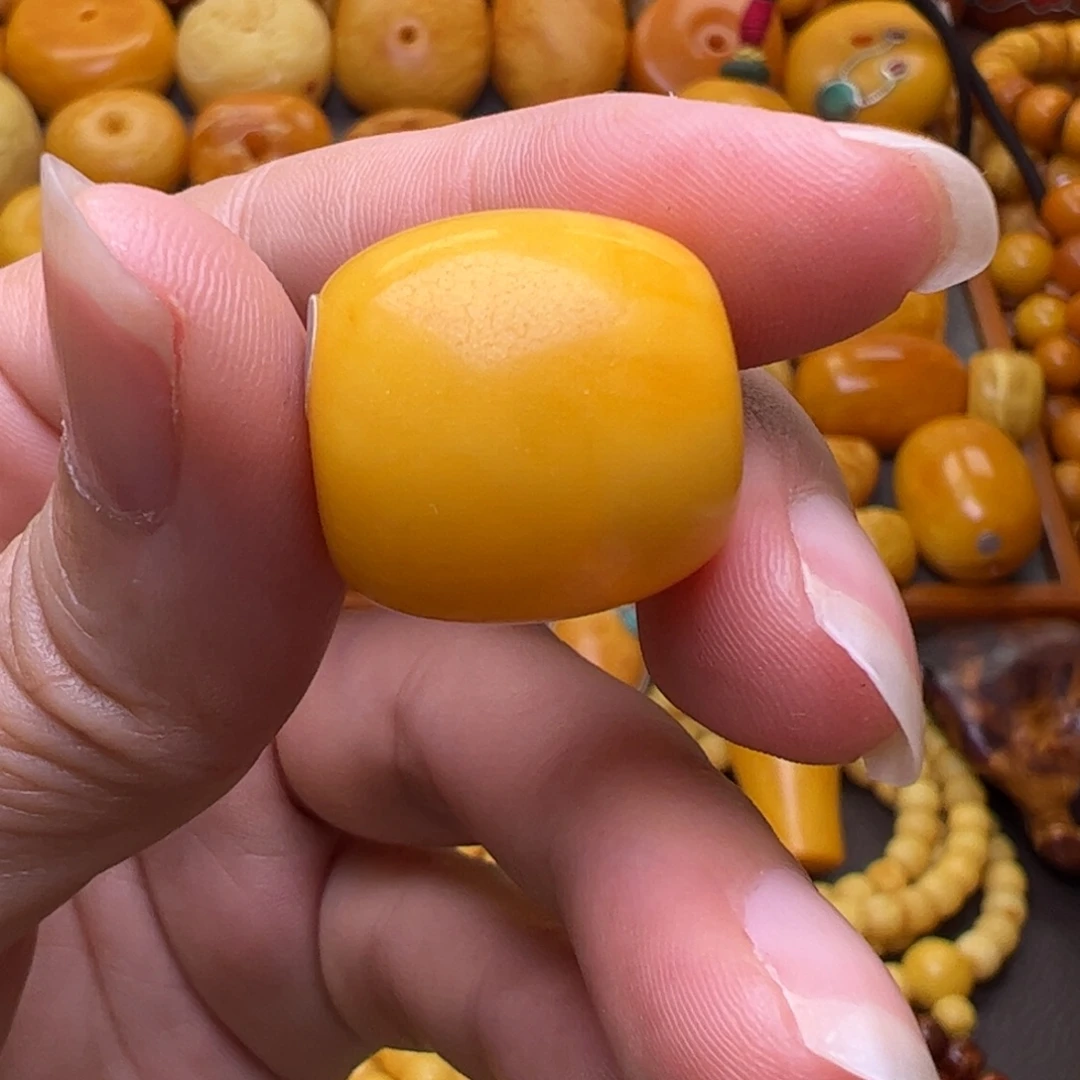 琥珀未镶嵌珠宝奇石19.7