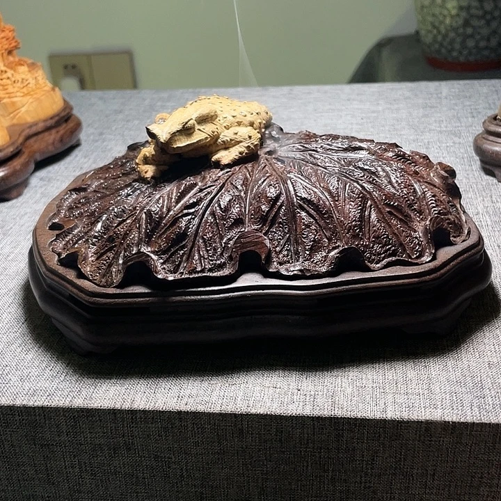 随***6交趾黄檀（大红酸枝）蟾蜍香炉工艺品