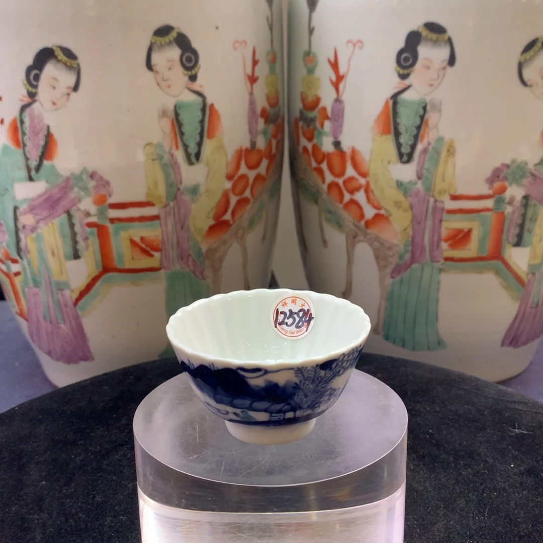 杯子12584瓷器—青花山水人物瓜棱杯