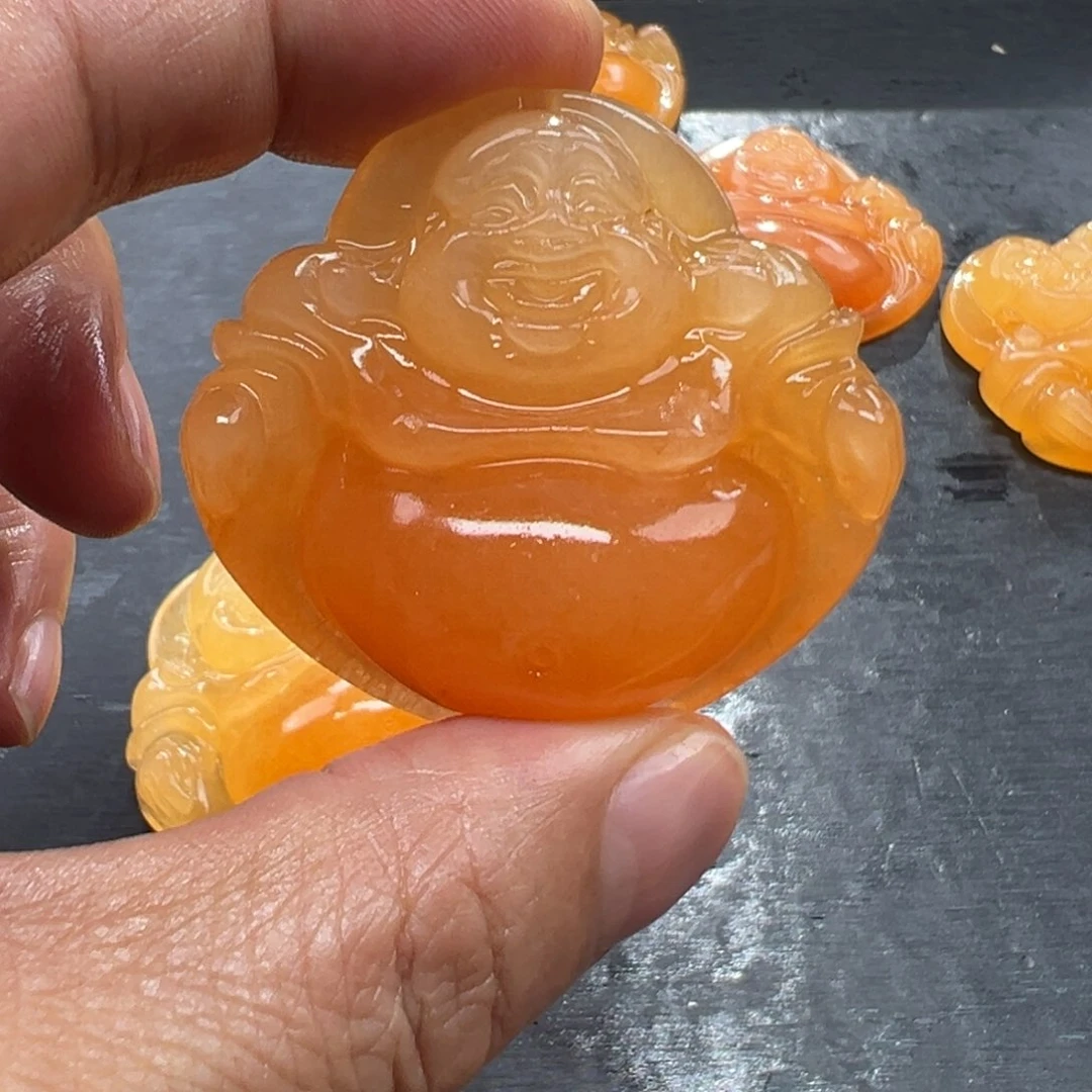 石英质玉未镶嵌颈饰琪*