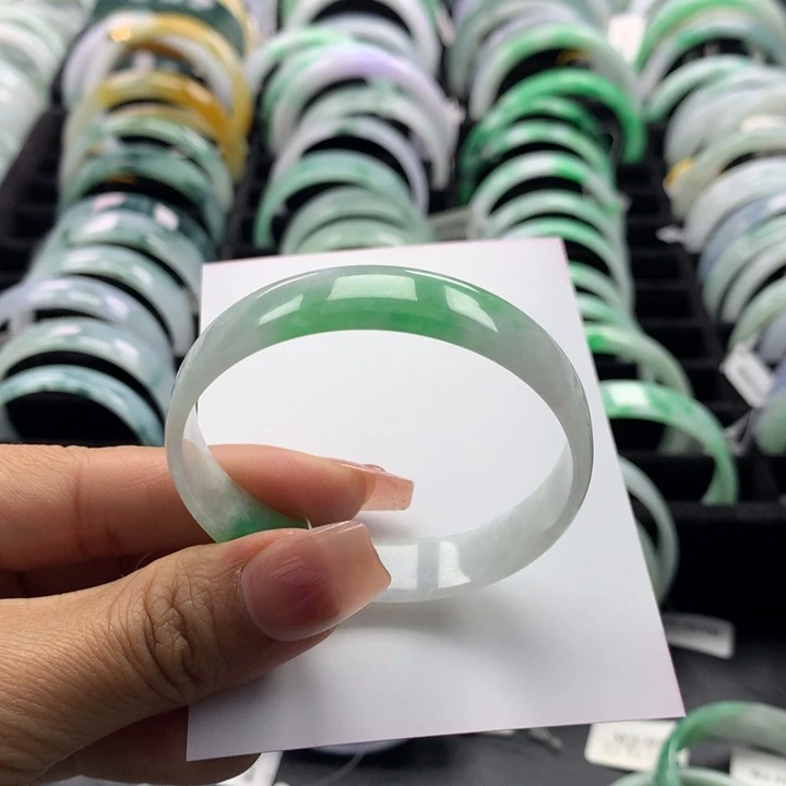 翡翠手镯未镶嵌忆*公主52