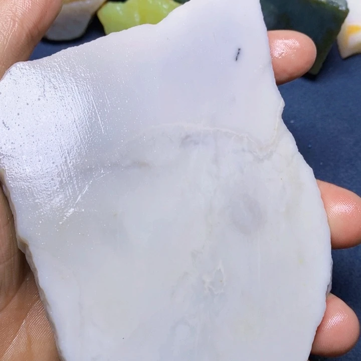 和田玉未镶嵌珠宝奇石