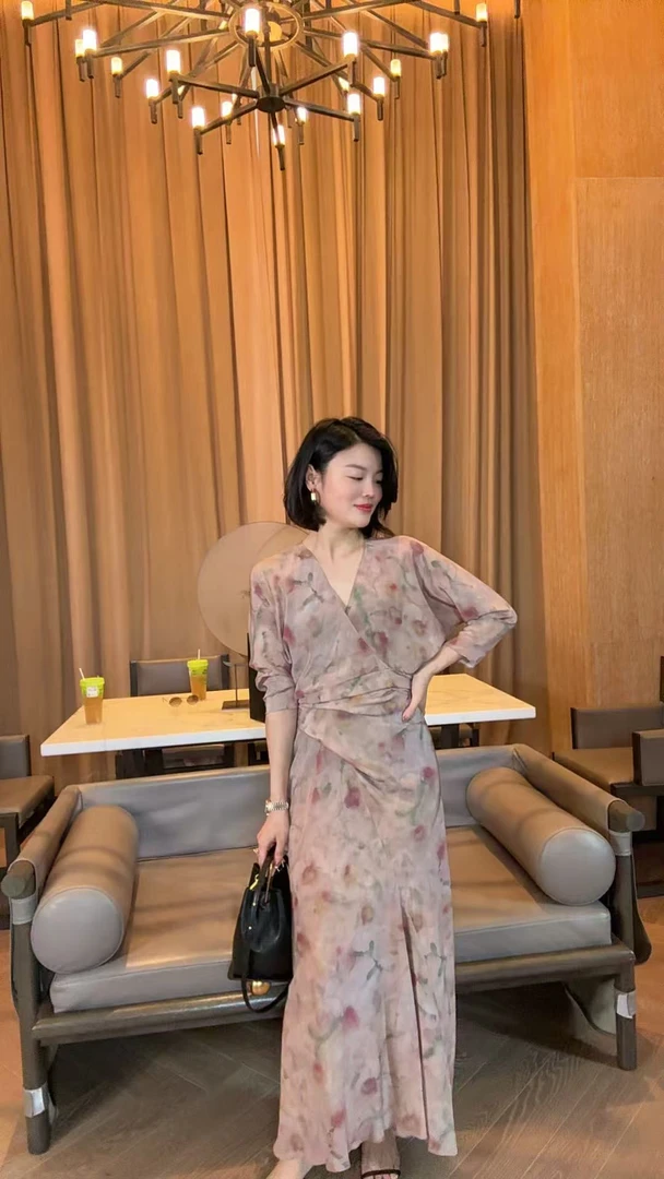 TANTAN  真丝  气质时尚长袖V领连衣裙1909