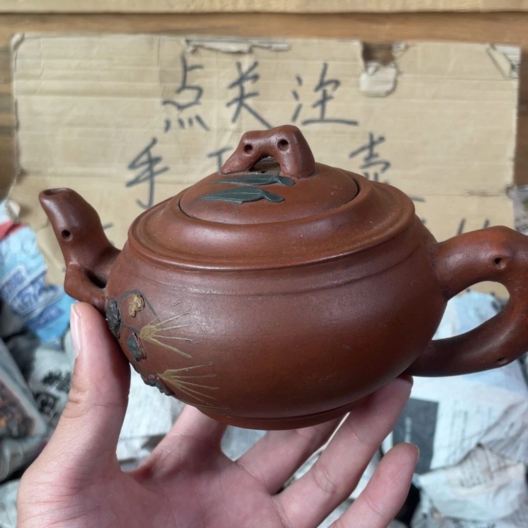 紫砂茶壶老厂紫砂壶一件。