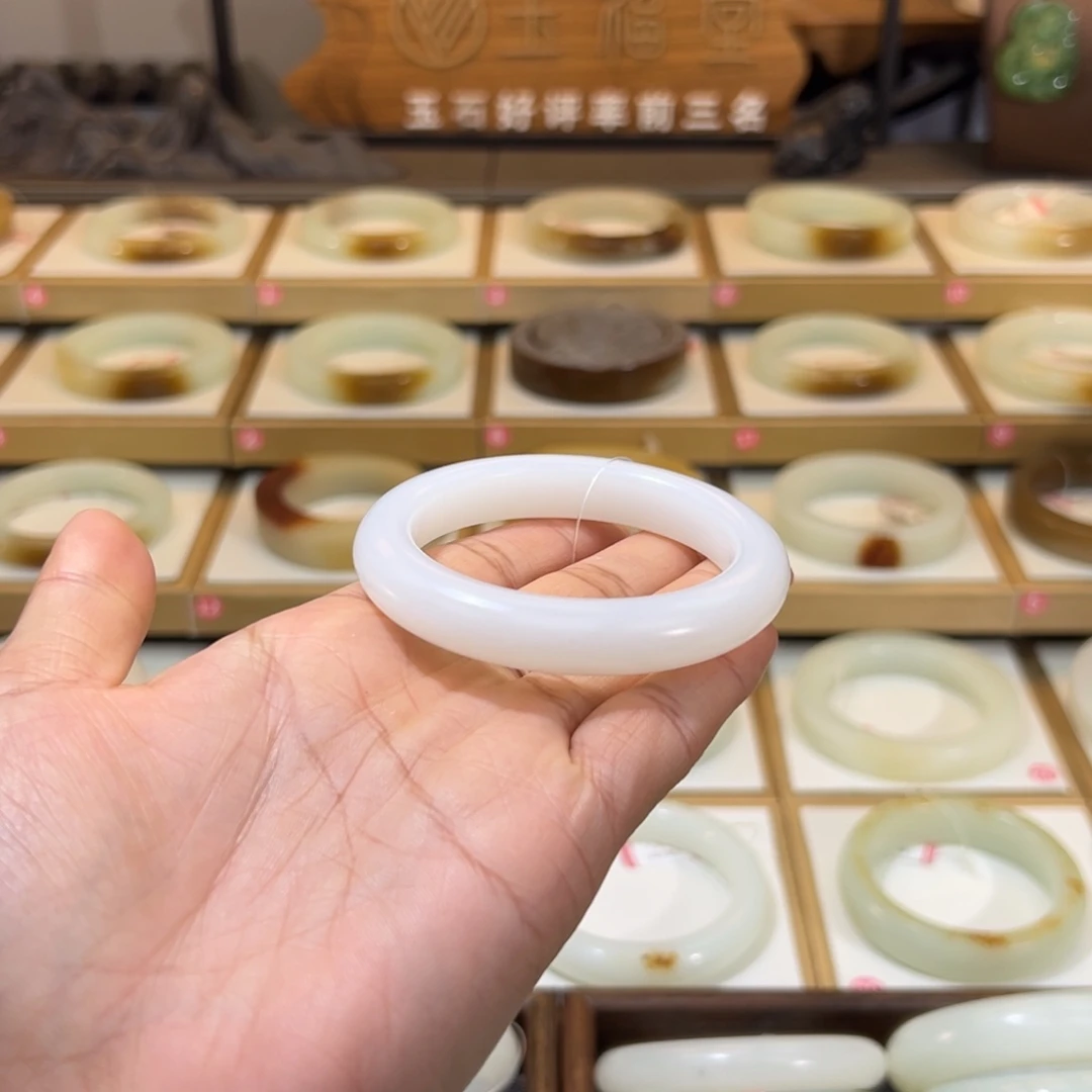 和田玉未镶嵌手镯13