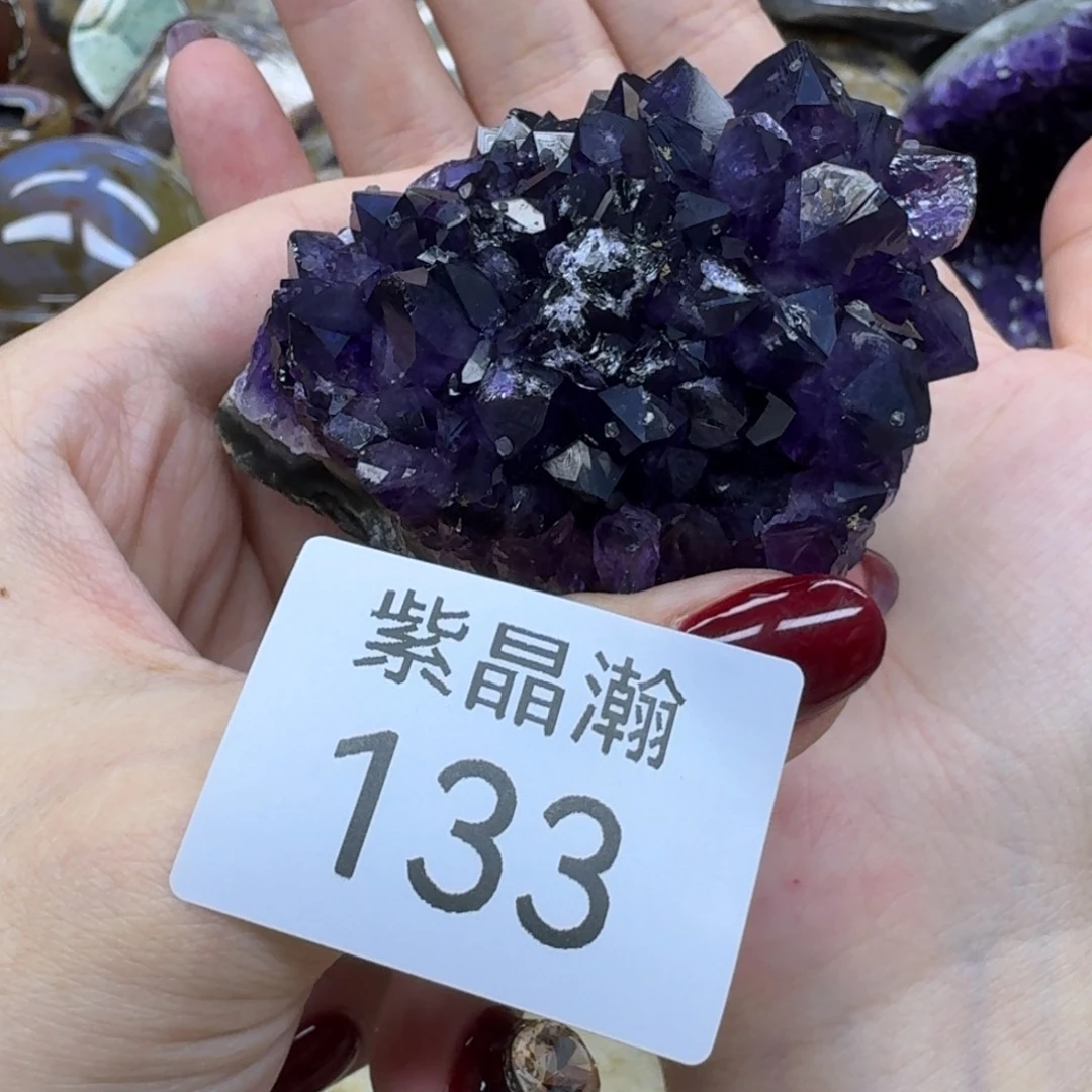 未镶嵌水晶大型摆件（非配饰）