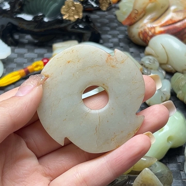 未镶嵌和田玉（糖玉）挂件