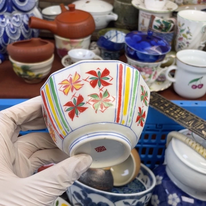他家瓷器真美…开播了