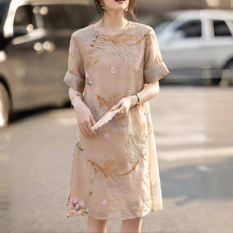 新中式国风重工刺绣短袖连衣裙女2025年夏季新款国风优雅气质裙子