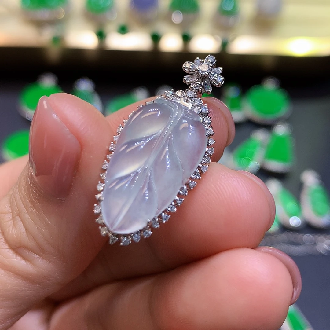 翡翠吊坠(不含链)18K金镶嵌