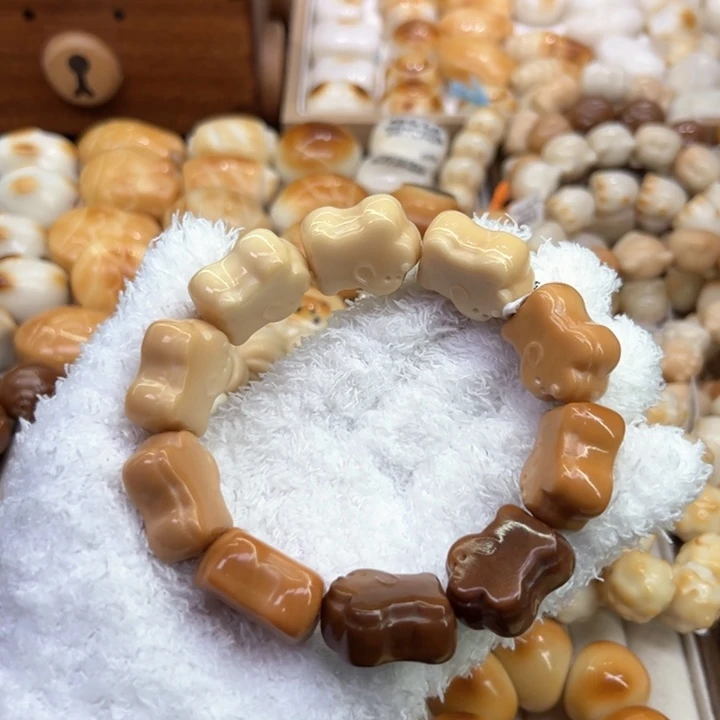 番***蛋菩提根/象牙果手串86 象牙果原果雕刻渐变蛋糕小狗