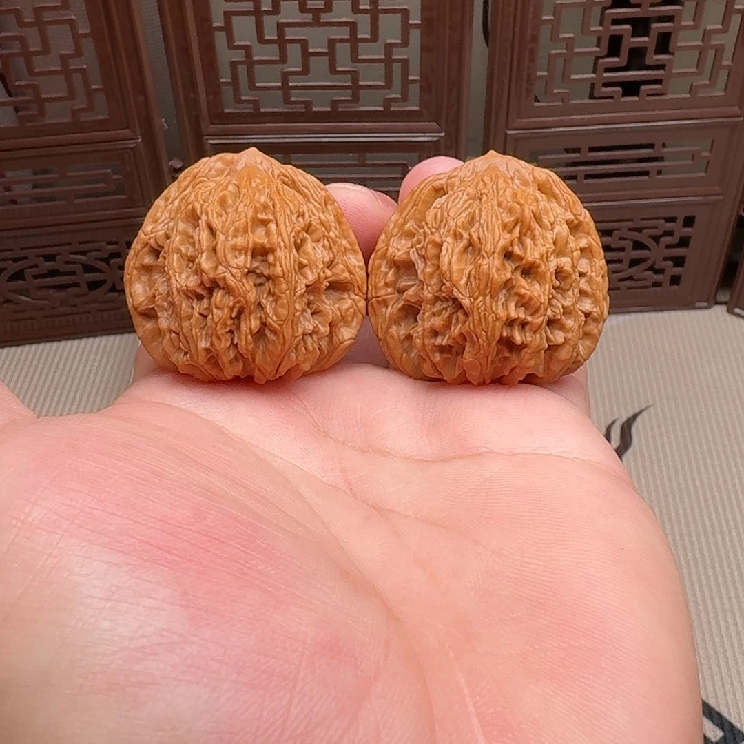 文玩核桃把件42.5尺全品麦穗虎头