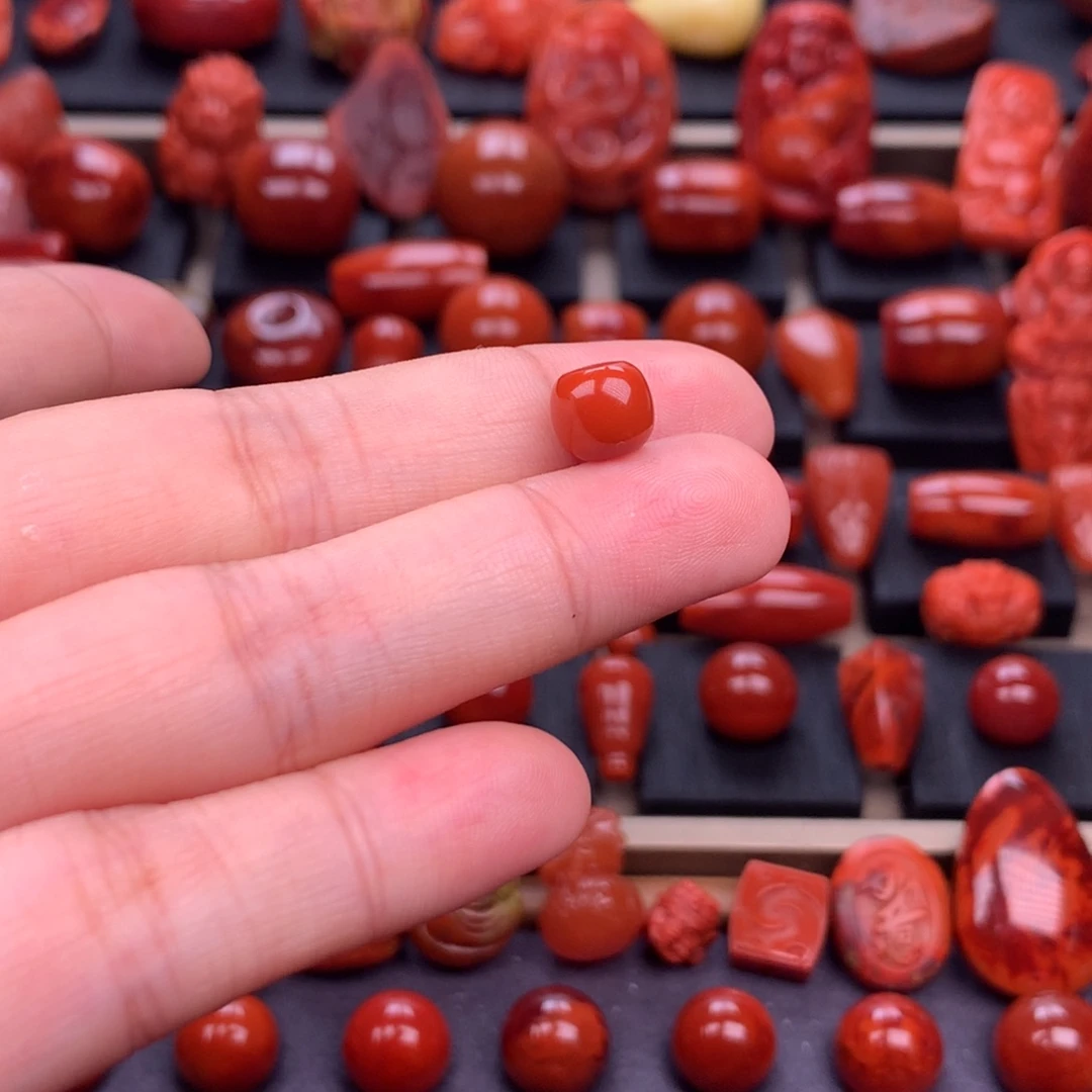 南红玛瑙未镶嵌川料原矿老型8mm