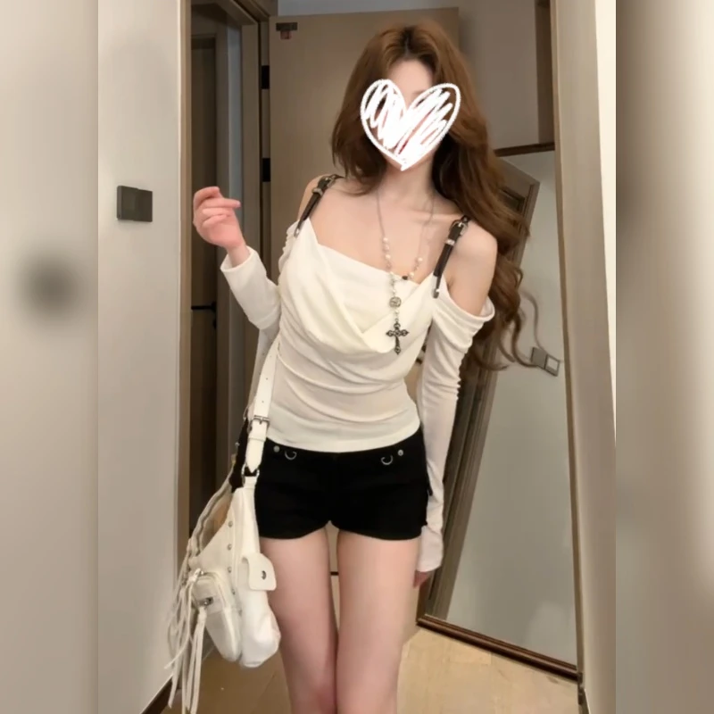 辣妹洋气性感炸街荡领吊带露肩长袖T恤女早秋新款假两件掐腰上衣
