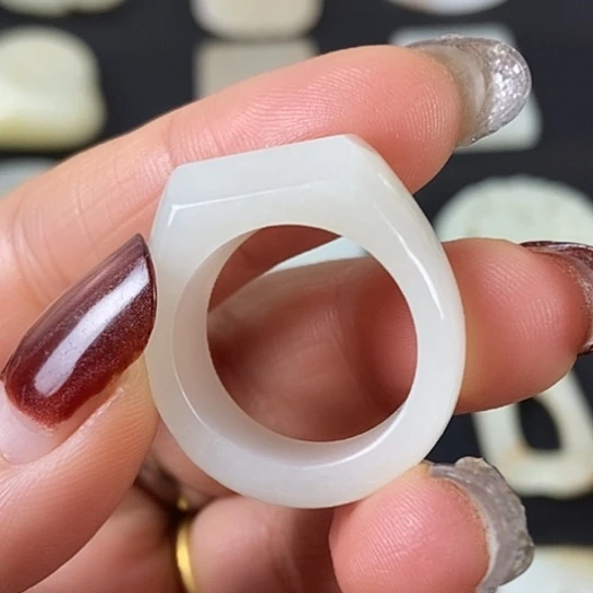 和田玉（糖玉）未镶嵌挂件