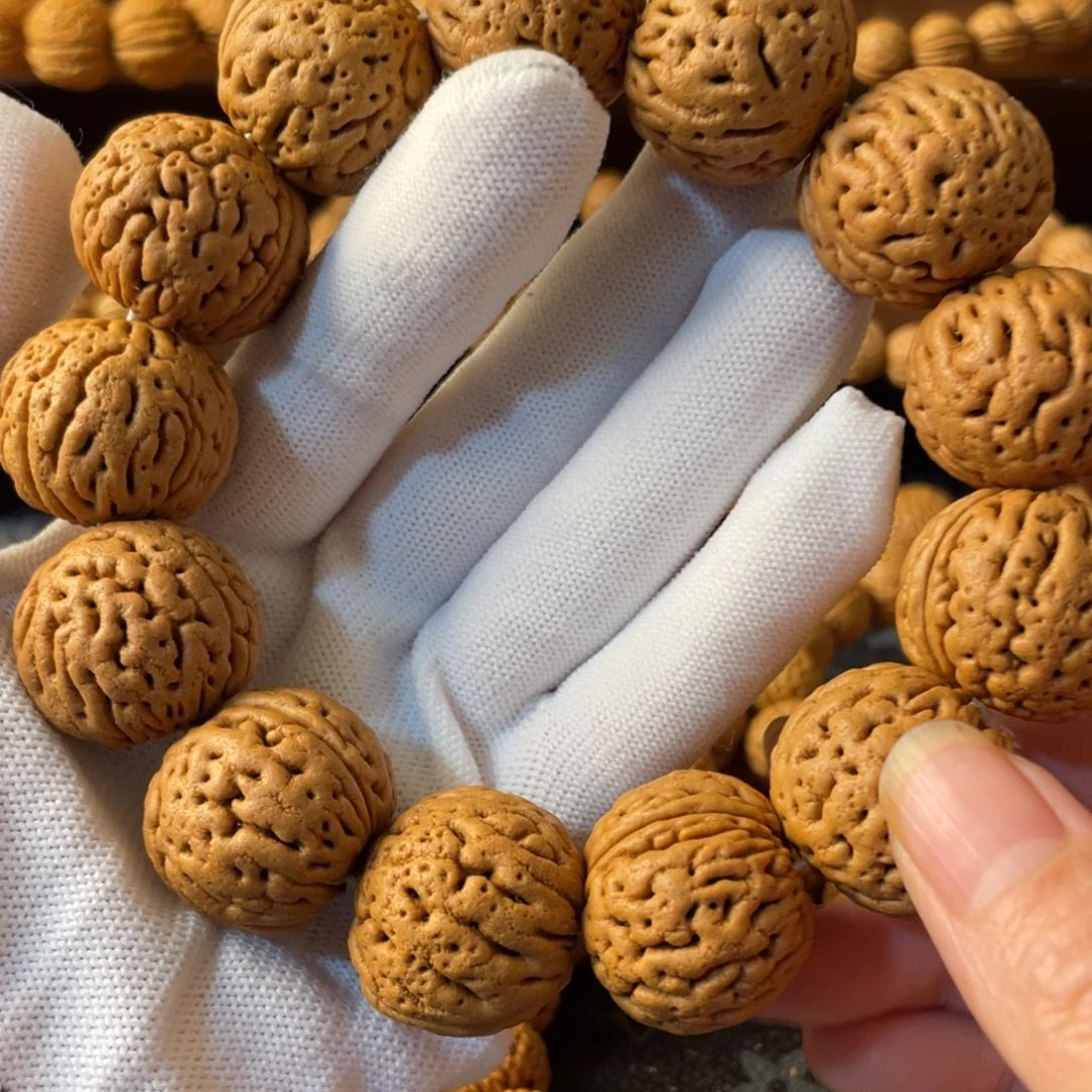 桃核手串野生火山纹