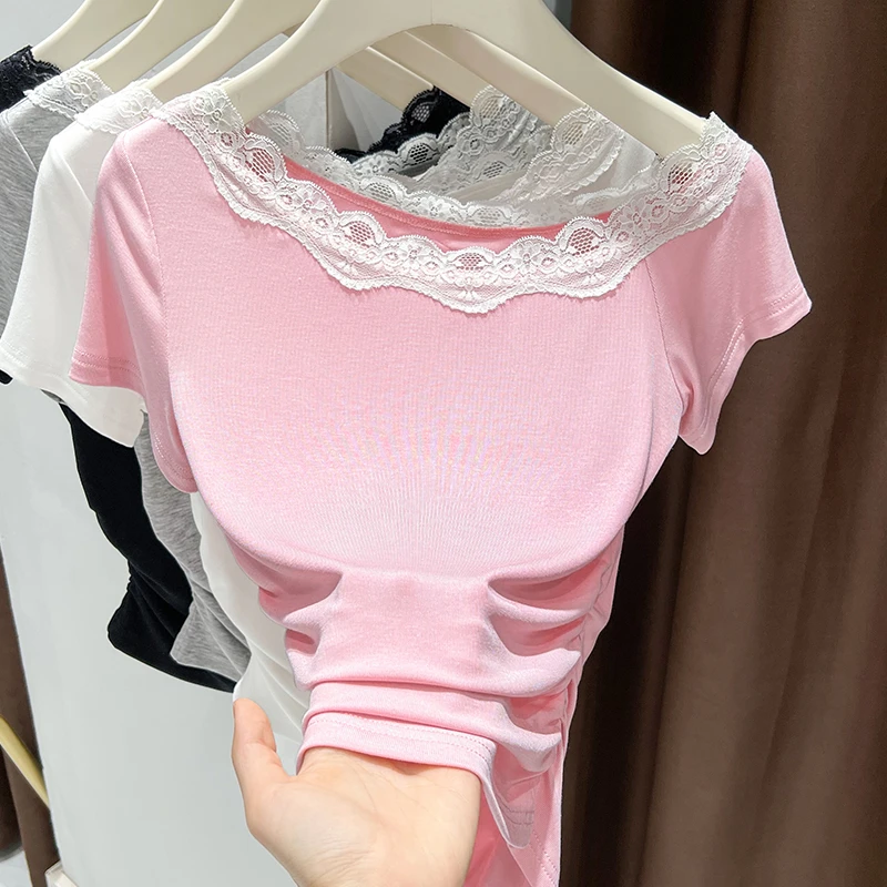 粉色蕾丝花边短袖T恤女一字肩性感纯欲风收腰显瘦多巴胺穿搭上衣