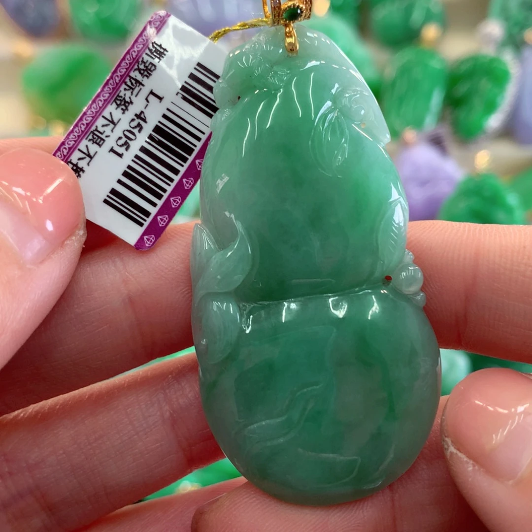 翡翠吊坠(不含链)18K金镶嵌