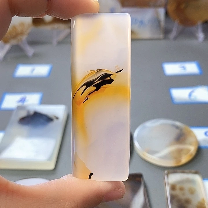 玛瑙/玉髓未镶嵌珠宝半成品