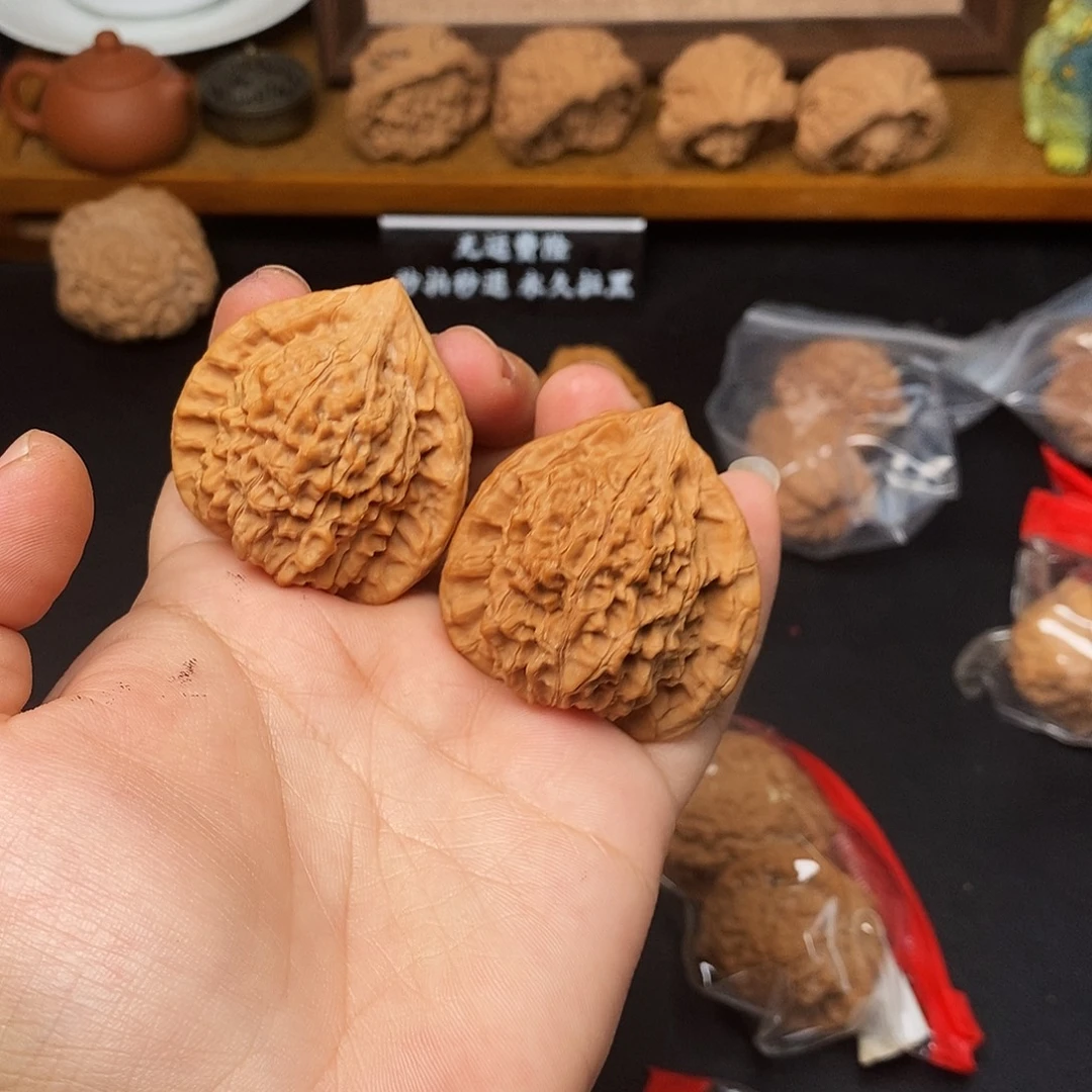 不***满把件文玩核桃朱雀