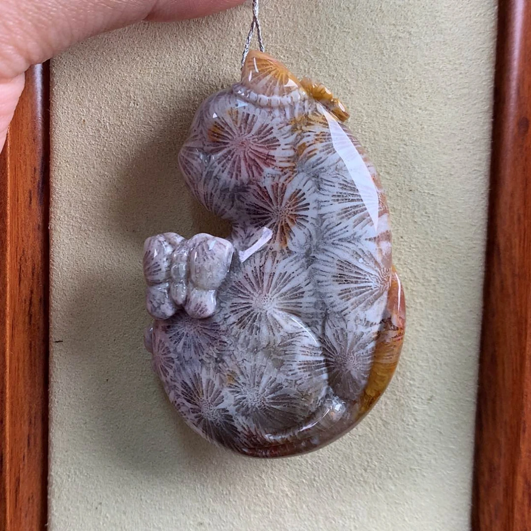 【闪购商品】硅化珊瑚（珊瑚玉）未镶嵌吊坠(赠链)7号小猫咪