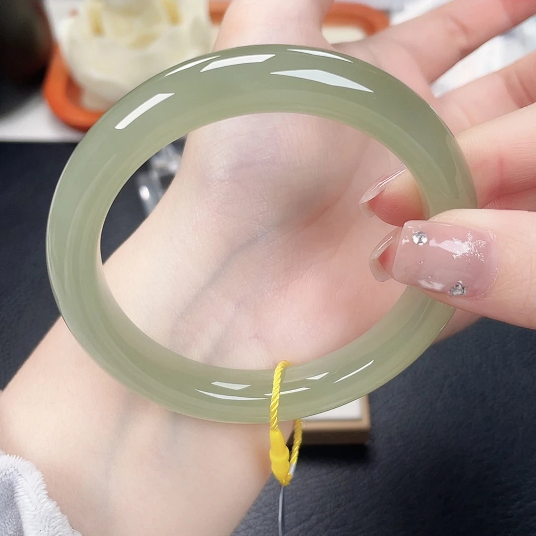 和田玉未镶嵌手镯5758