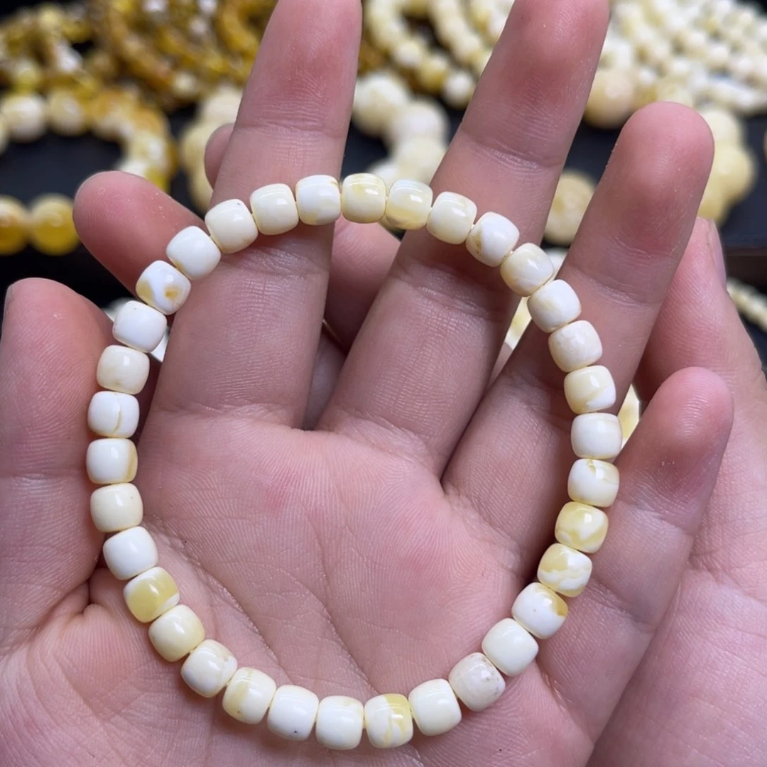 未镶嵌琥珀珠宝奇石