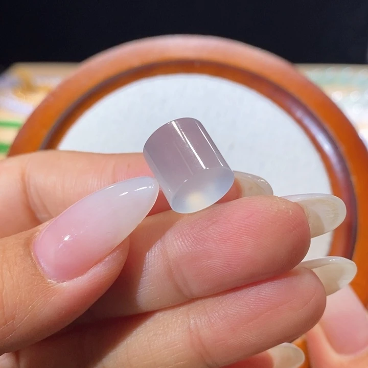 翡翠未镶嵌吊坠(不含链)翡翠高冰白月光桶珠
