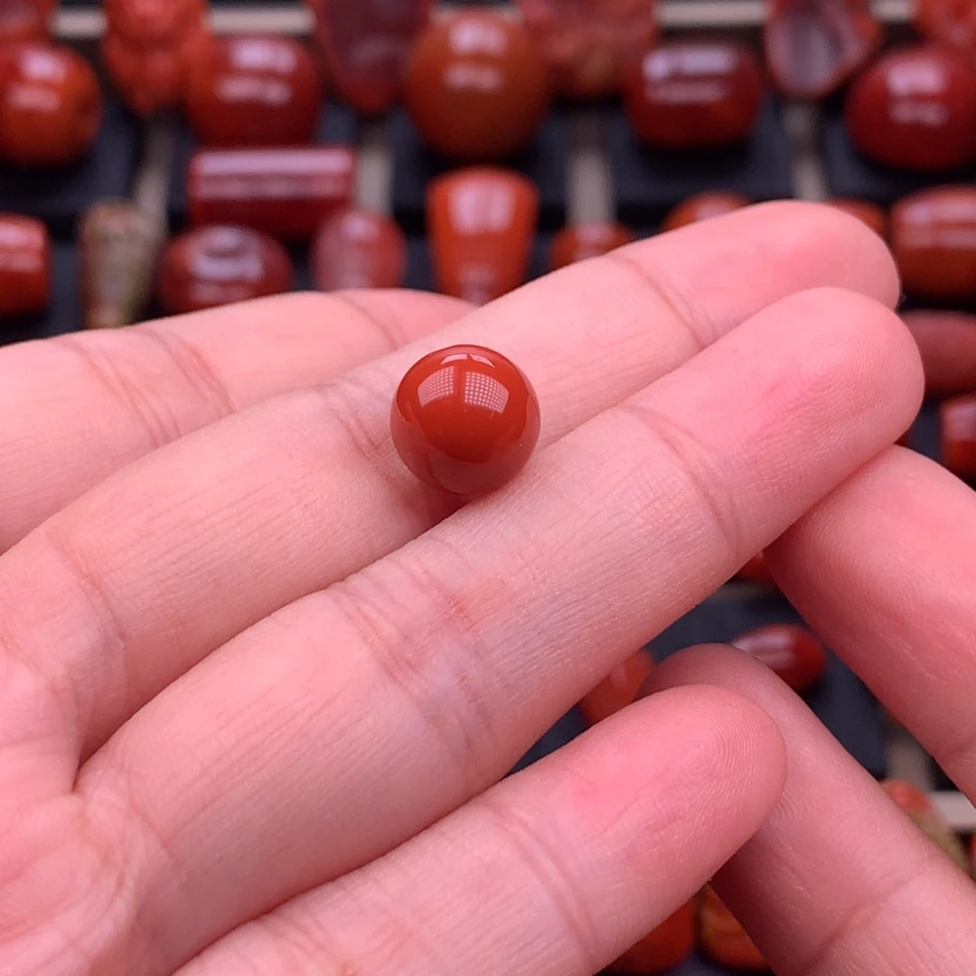 南红玛瑙未镶嵌川料原矿圆珠10mm