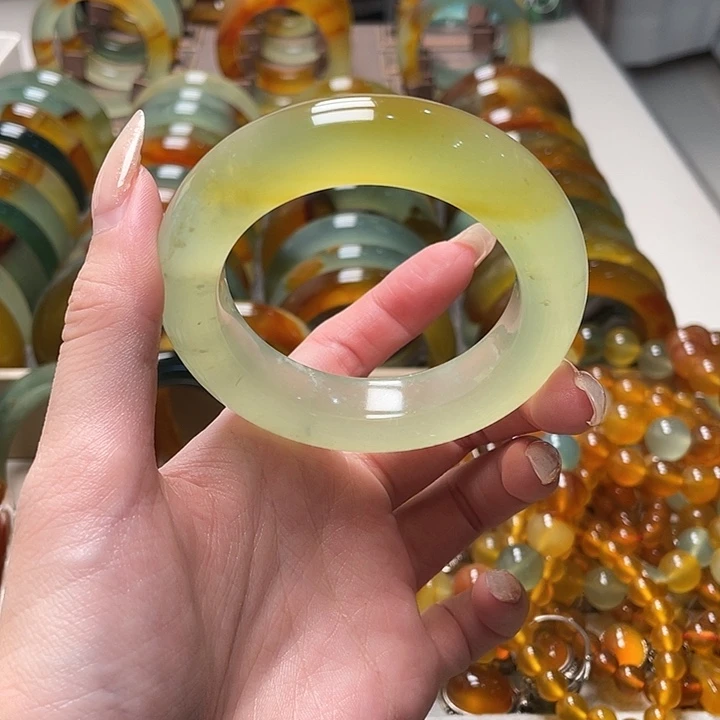 蛇纹石玉未镶嵌手镯53.4
