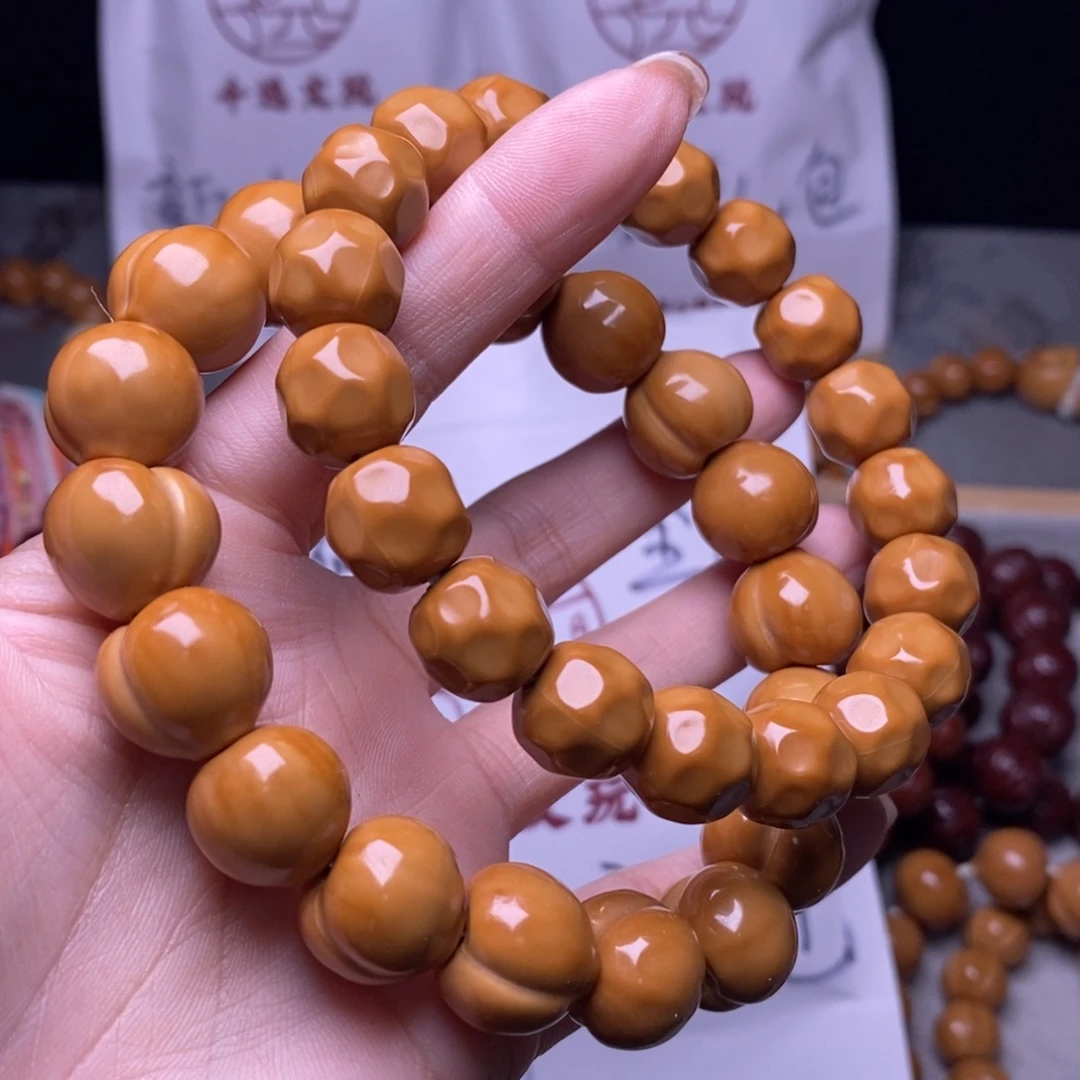 手串猴头核桃屁桃奶酪