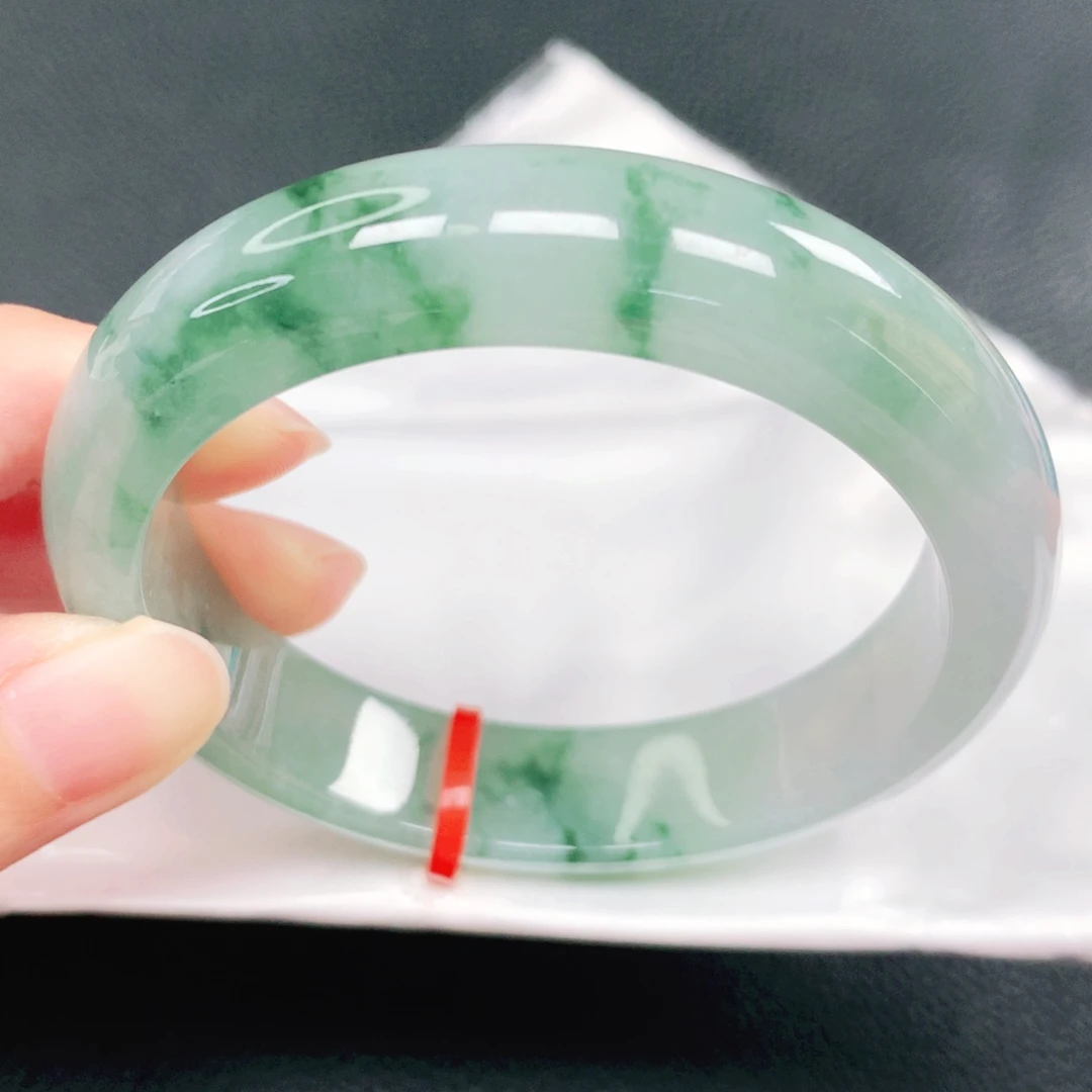 翡翠未镶嵌手镯56圈