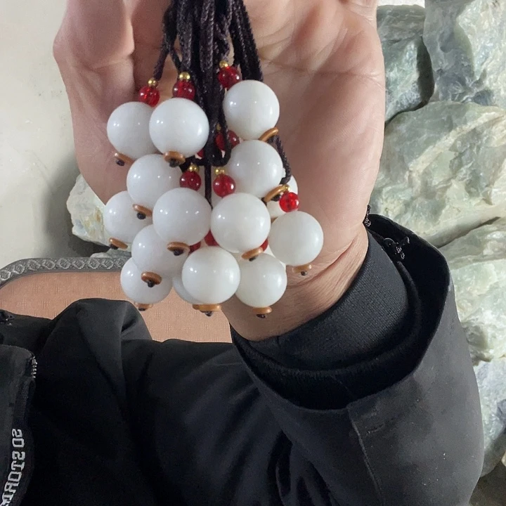 蛇纹石玉未镶嵌珠宝奇石