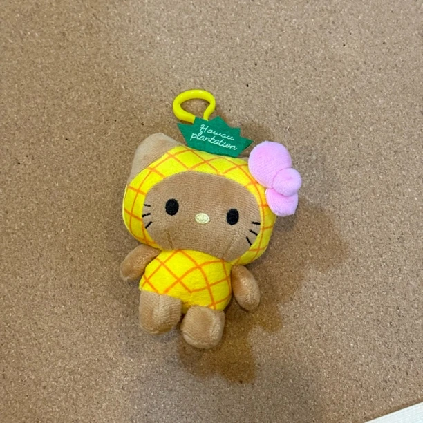 【萌物】黑皮限定菠萝园Kitty可爱少女心毛绒挂件包包挂件